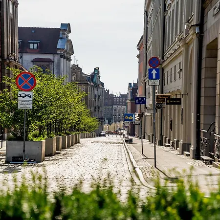 Marcinkowskiego Old Town #11 By Bookinghost *